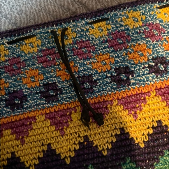 Hand woven Guatemalan purse - Picture 4 of 5